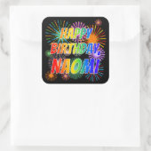 Vorname "NAOMI", Fun "HAPPY BIRTHDAY" Quadratischer Aufkleber (Tasche)
