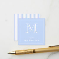 Vornehme hellblaue und weiße Monogramm-Geschenkanh