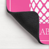 Vornehme weiße Ananas auf Rosa Mousepad (Ecke)