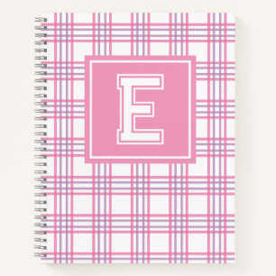 Vornehmes Karo-Varsity-Monogramm Rosa Lila Notizblock