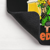 Vorrang auf die Rothaarige Lustiger irischer St. P Mousepad (Ecke)