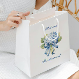 Vorschlag für Trendy Blue Hydrangea Bridesmaid Mittlere Geschenktüte