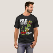 Vorschule Grawduate Dinosaur Graduation Cap Gown T-Shirt (Vorne ganz)