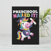 Vorschule nagelte It Unicorn Graduation Cap Einladung (Stehend Vorderseite)