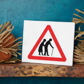 VORSICHT Ältere Menschen - Verkehrszeichen im Vere Fotoplatte (Seite)