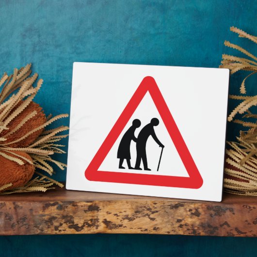 VORSICHT Ältere Menschen - Verkehrszeichen im Vere Fotoplatte (Seite)