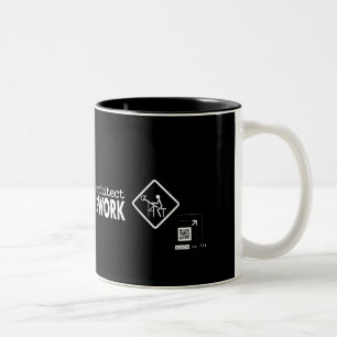 Vorsicht-Architekt bei der Arbeit Zweifarbige Tasse