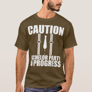 Vorsicht Bachelor Party im Gange T-Shirt