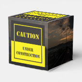 Vorsicht bei Bauzeichen Geschenkschachtel (Rückseite)