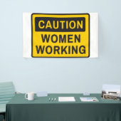 Vorsicht bei Frauen Banner (Messeveranstaltung)