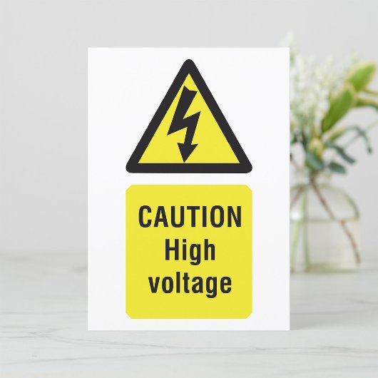 Vorsicht - Einladung zur Hochspannungswarnung