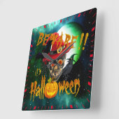 Vorsicht, es ist Halloween-Skull & Moon Quadratische Wanduhr (Winkel)