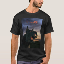 Vorsicht. Großes, schwarzes Hund T-Shirt