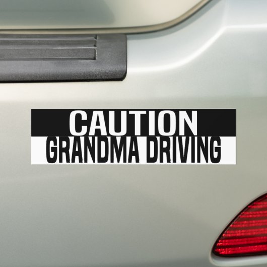 Vorsicht Oma am Steuer Autoaufkleber (Auf Auto)