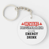 Vorsicht: Programmierer mit Energiegetränken | Cod Schlüsselanhänger (Vorderseite)