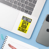 Vorsicht Tür langsam öffnen Aufkleber (Laptop mit iPhone)