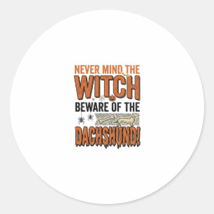 Vorsicht vor dem Dackel Halloween Hexe Shirt_1 Runder Aufkleber