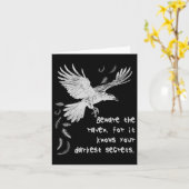 Vorsicht vor dem raven Halloween-Kostümtrick oder Karte (Gelbe Blume)