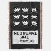 Vorsicht vor der Invasion, Geek Design Decke (Vorderseite Vertikal)