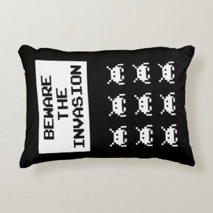 Vorsicht vor der Invasion, Geek Design Dekokissen