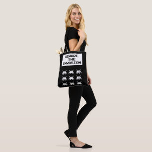 Vorsicht vor der Invasion, Geek Design Tasche