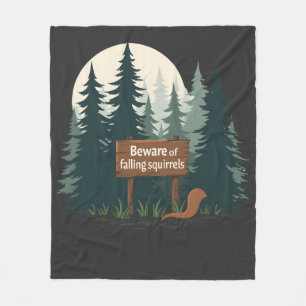 Vorsicht vor herabfallenden Eichhörnchen-T - Shirt Fleecedecke