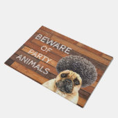 Vorsicht vor Party | Funny French Bulldog Fußmatte (Schrägansicht)