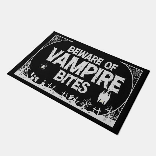 Vorsicht vor Vampire Bites Funny Spooky Halloween  Fußmatte (Schrägansicht)