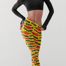 Vorsichtsrisiko Halloween Tape Moderne Typografie Capri Leggings
