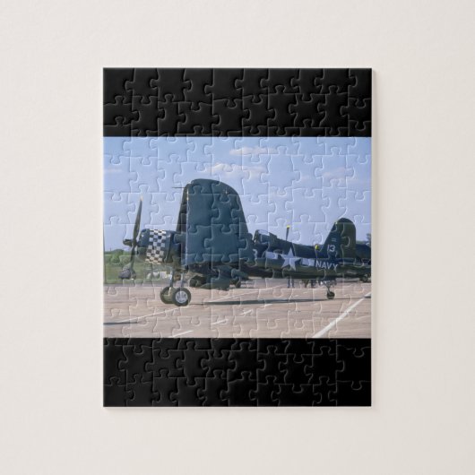 Vought F4U Seeräuber, gefaltete Wings_WWII Puzzle (Vertikal)