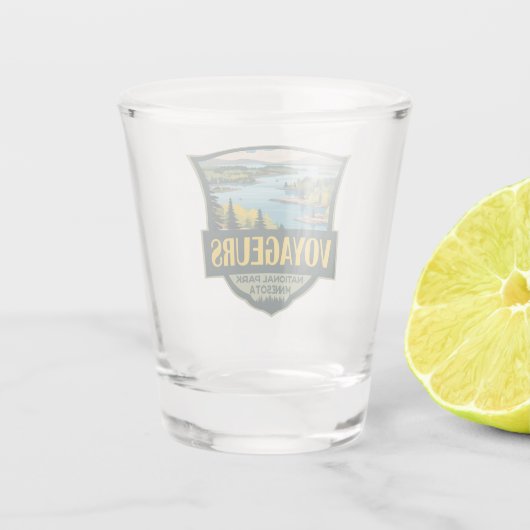 Voyageurs Nationalpark Illustration Retro Abzeiche Schnapsglas (Rückseite)