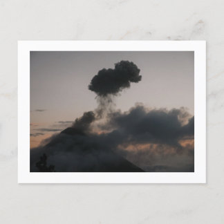 Vulkan Fuego in Guatemala Feiertagspostkarte