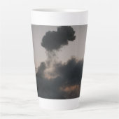 Vulkan Fuego in Guatemala Milchtasse (Vorderseite)