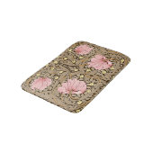 W Morris Pimpernchmuster in Pink & Sepia Badematte (Schrägansicht)