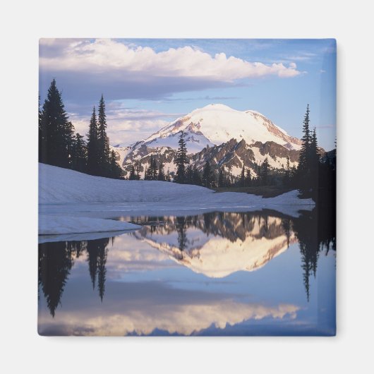 WA, Rainier NP, Rainier und Wolken Magnet (Vorne)
