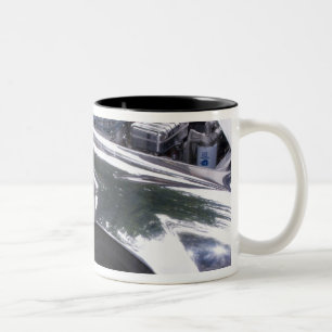 WA, Seattle, klassisches amerikanisches Auto. 2 Zweifarbige Tasse