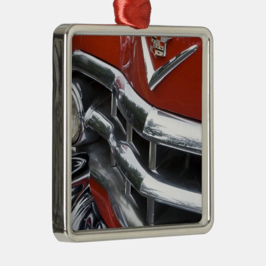 WA, Seattle, klassisches amerikanisches Automobil. Silbernes Ornament (Rechts)