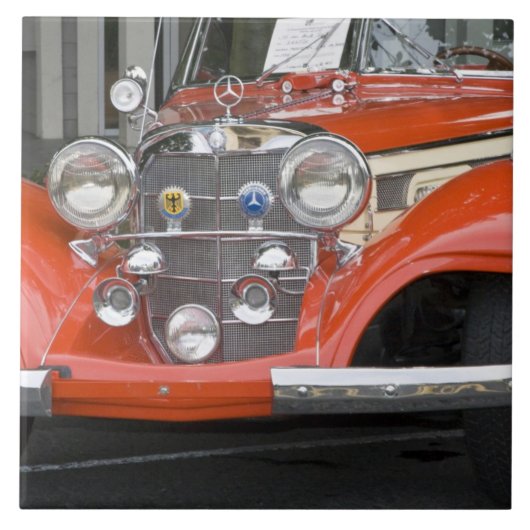 WA, Seattle, klassisches deutsches Automobil. 2 Fliese (Vorderseite)