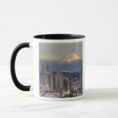 WA, Seattle, Mount Rainier aus Kerry Park Tasse (Links)