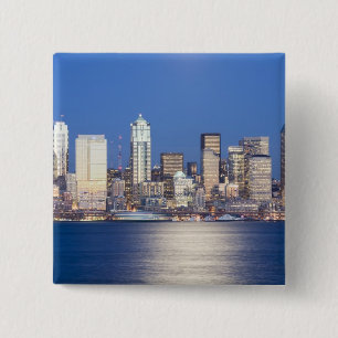 WA, Seattle, Seattle Skyline und Elliott Bay, 2 Button