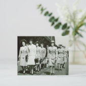 WAAF-Rekruten - Marching 1942 Postkarte (Stehend Vorderseite)