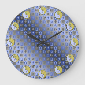Waage & Metallener Hase Große Wanduhr
