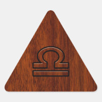 Waage-Tierkreis-Symbol auf Mahagonibaum
