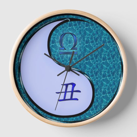 Waage & Wasserbüffel Uhr (Vorderseite)