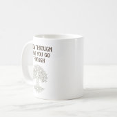 Wachse durch Belastbarkeit Baum des Lebens Kunst Kaffeetasse (Vorderseite Links)