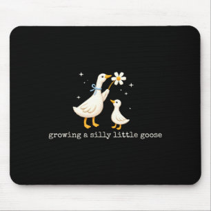 Wachsende alberne kleine Gans Schwangerschaft Mousepad