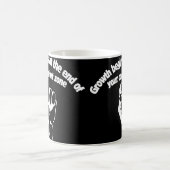Wachstum beginnt am Ende Ihrer Komfortzone Kaffeetasse (Mittel)
