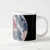 Wachstum der Pflanze auf dem Planeten Erde. Jumbo-Tasse (Rechts)