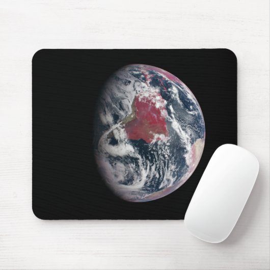 Wachstum der Pflanze auf dem Planeten Erde. Mousepad (Mit Mouse)