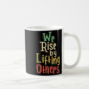 Wachstum Mindset-Lehrer, die wir durch Anheben and Kaffeetasse